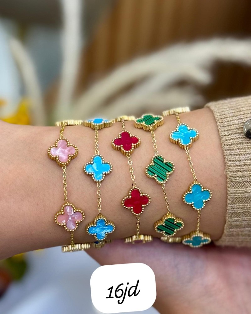 Bracelets 1 JD (3) Bracelets 1 JD (3)