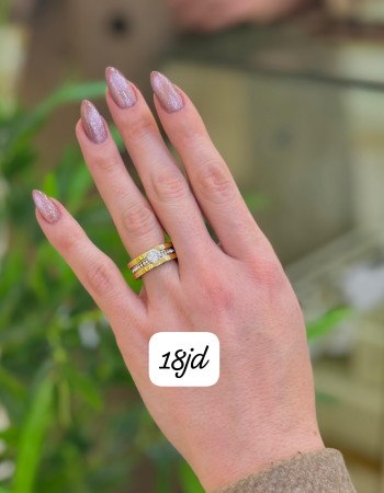 Rings 18 AED (5) Rings 18 AED (5)