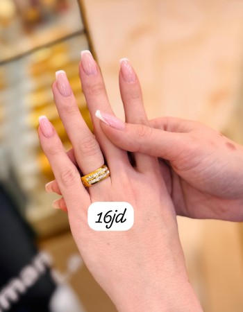 Rings 19 AED (9) Rings 19 AED (9)